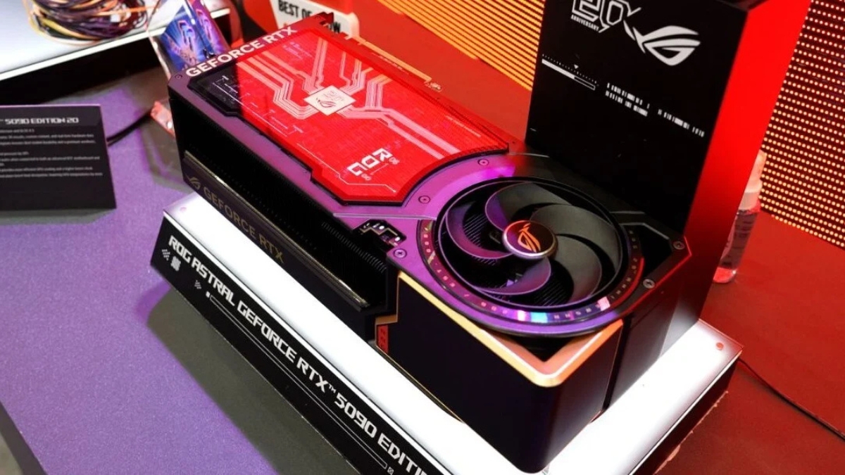 Những sản phẩm xuất sắc nhất Computex 2026 với Asus ROG Astral RTX 5090 Edition 20 sở hữu thiết kế bốn khe PCIe và hệ thống tản nhiệt bốn quạt