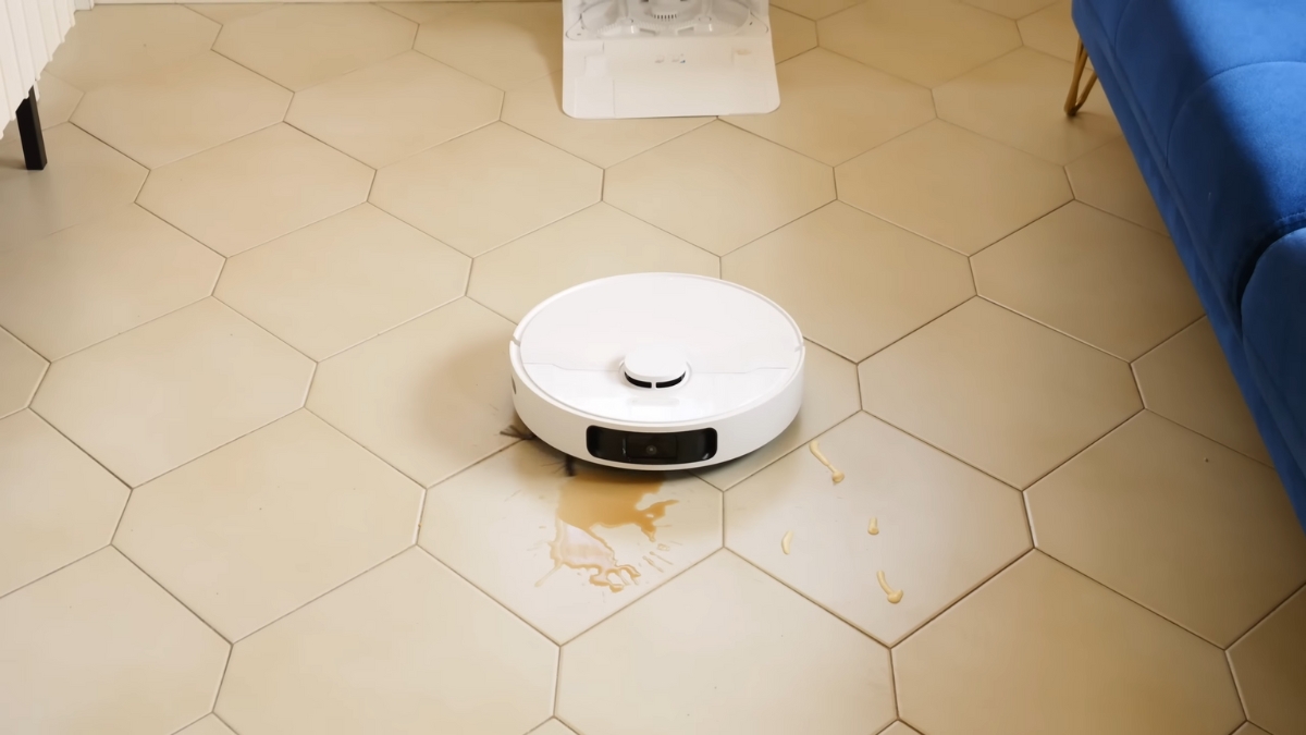 Robot hút bụi lau nhà Mova E30 Ultra với điều hướng Smart Pathfinder™, tránh vật cản 3DAdapt™ và tính năng Clean Genius™ 2.0 tiện lợi cho gia đình nuôi thú cưng