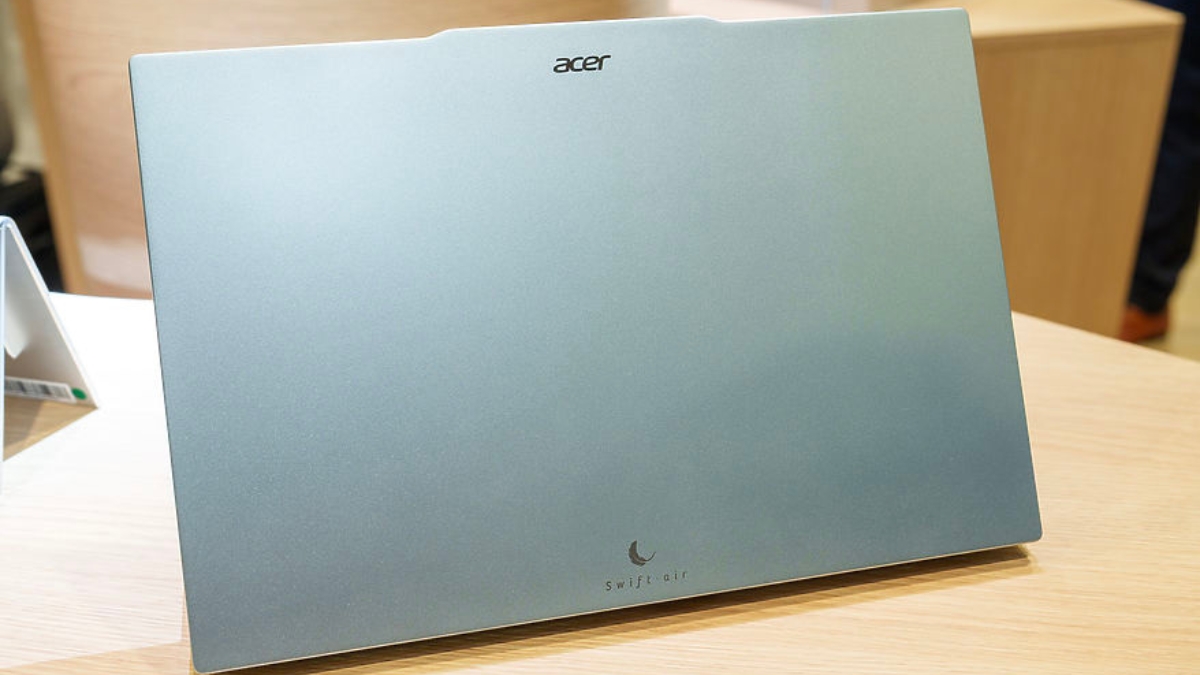 Trên tay Acer Swift Air 16 với trọng lượng siêu nhẹ và cấu hình mạnh mẽ, thích hợp cho văn phòng và giải trí cơ bản