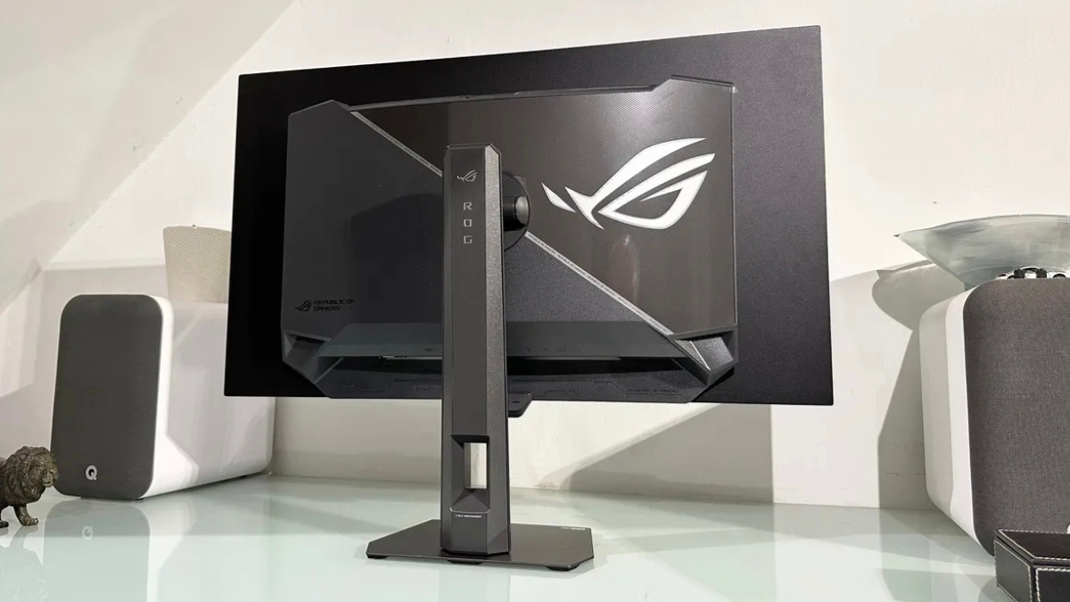 Trên tay ASUS ROG Strix XG32UQWMS: ASUS tung "át chủ bài" OLED 4K giá cực hời