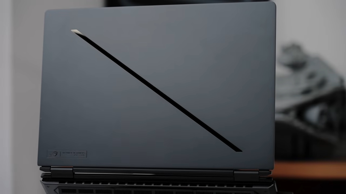 Trên tay ASUS ROG Zephyrus Duo với thiết kế hai màn hình gaming cao cấp