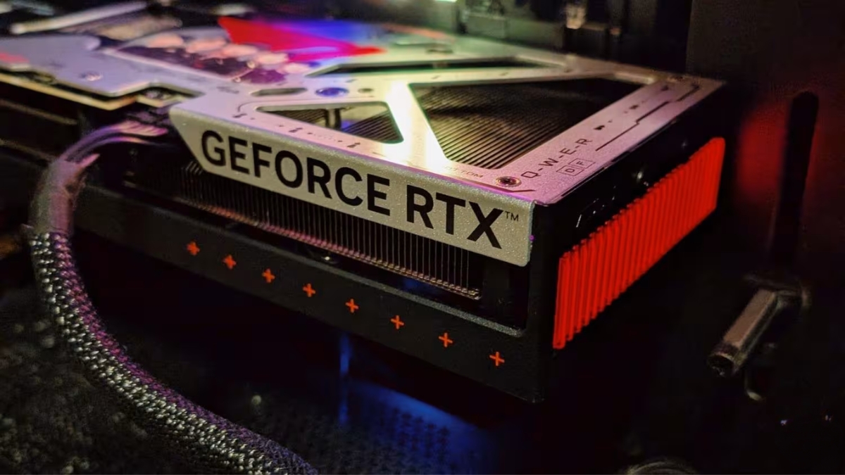 Trên tay ASUS T1 GeForce RTX 5070 OC Edition dành cho fan T1 và nhu cầu chơi game 1440p.
