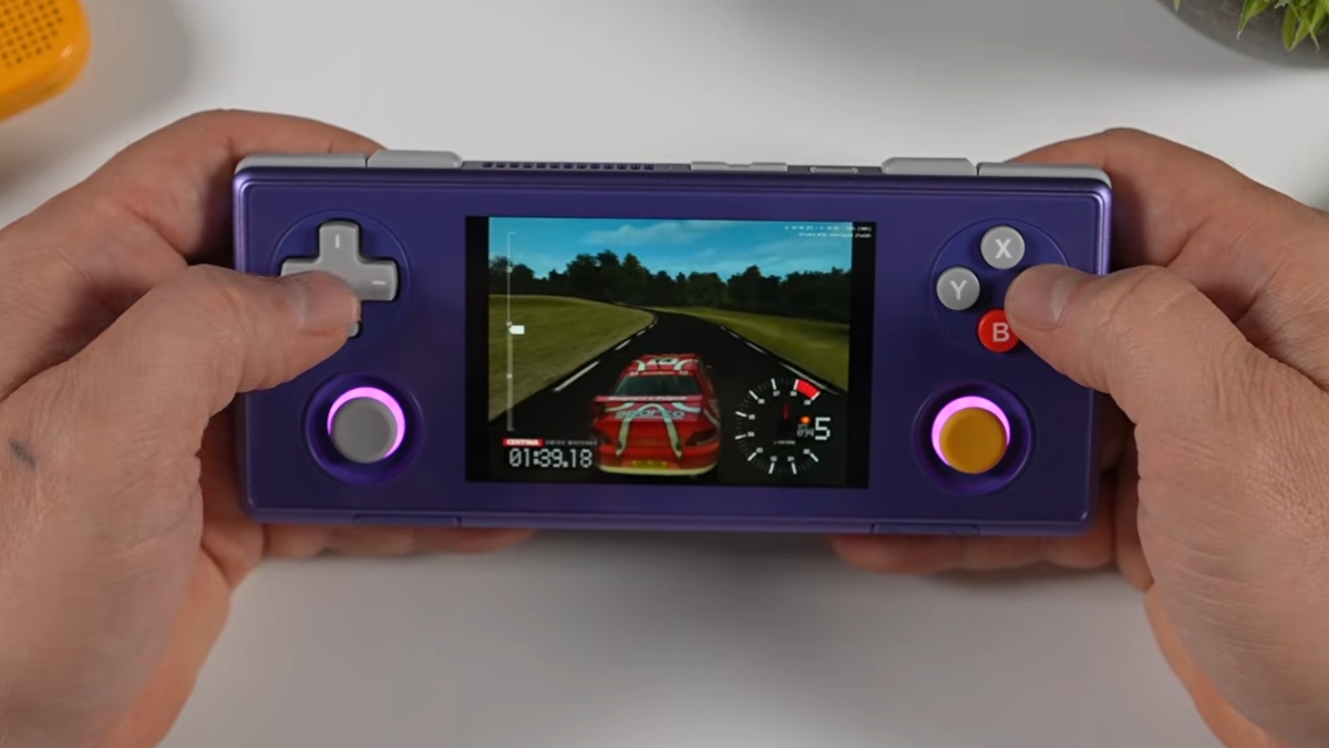 Trên tay AYANEO Pocket Micro 2 trải nghiệm giả lập PlayStation 2 và Nintendo 3DS