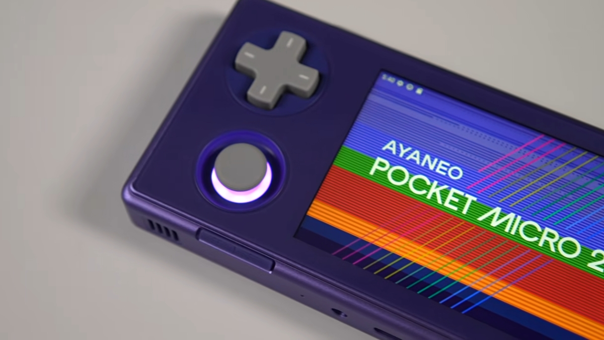 Trên tay AYANEO Pocket Micro 2 với D-pad và cần analog TMR