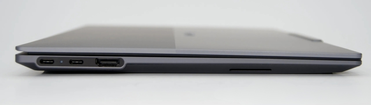 Đánh giá Lenovo ThinkBook 14x với hai cổng USB-C 10Gbps hỗ trợ sạc và xuất hình.