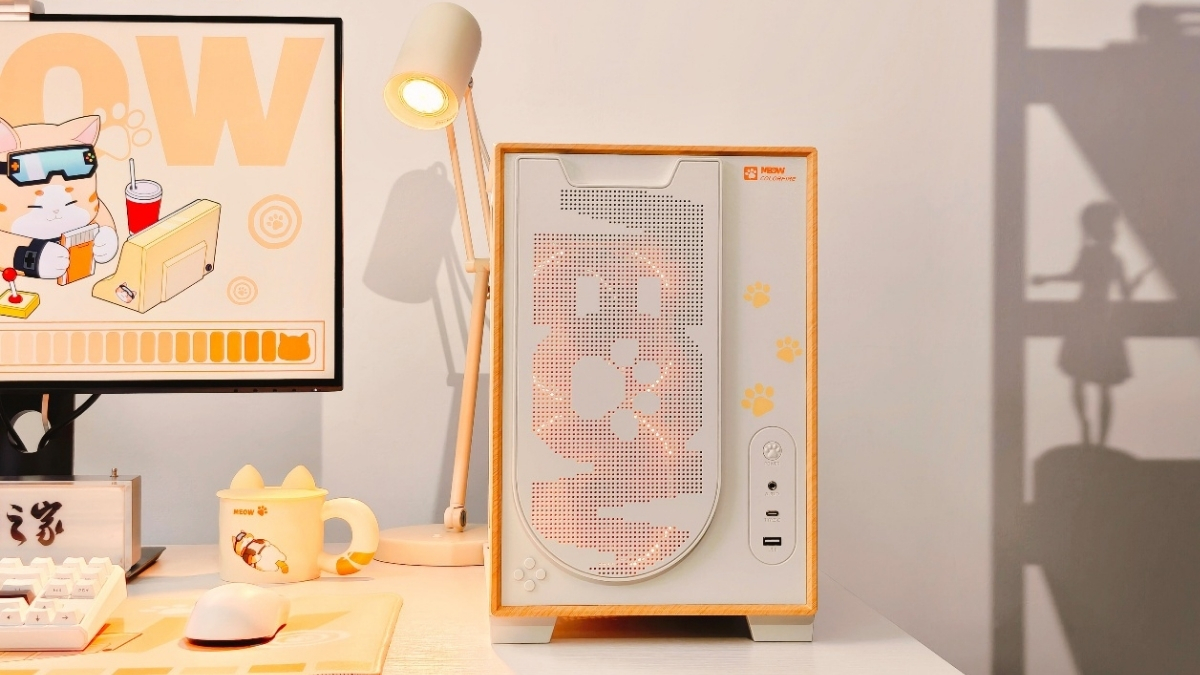 Trên tay COLORFIRE Orange House: “Hoàng thượng” mèo cam chiếm trọn góc gaming