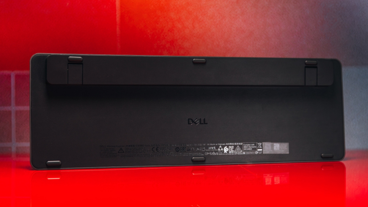 Trên tay Dell Pro 7 KB746 đánh giá tổng quan thiết kế, tính năng bảo mật và giá bán