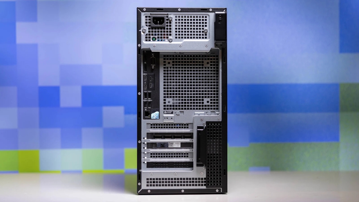 Trên tay Dell Pro Max Tower T2 với hệ thống cổng kết nối phía sau đa dạng