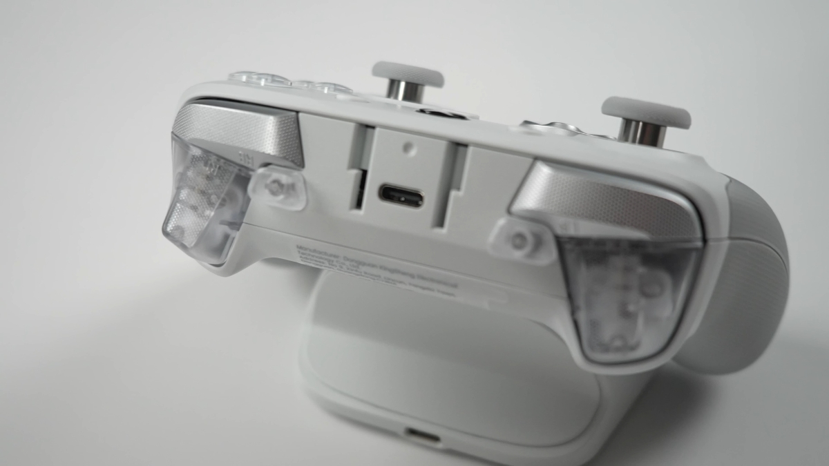 Trên tay GameSir G7 Pro với hệ thống rung và dock sạc