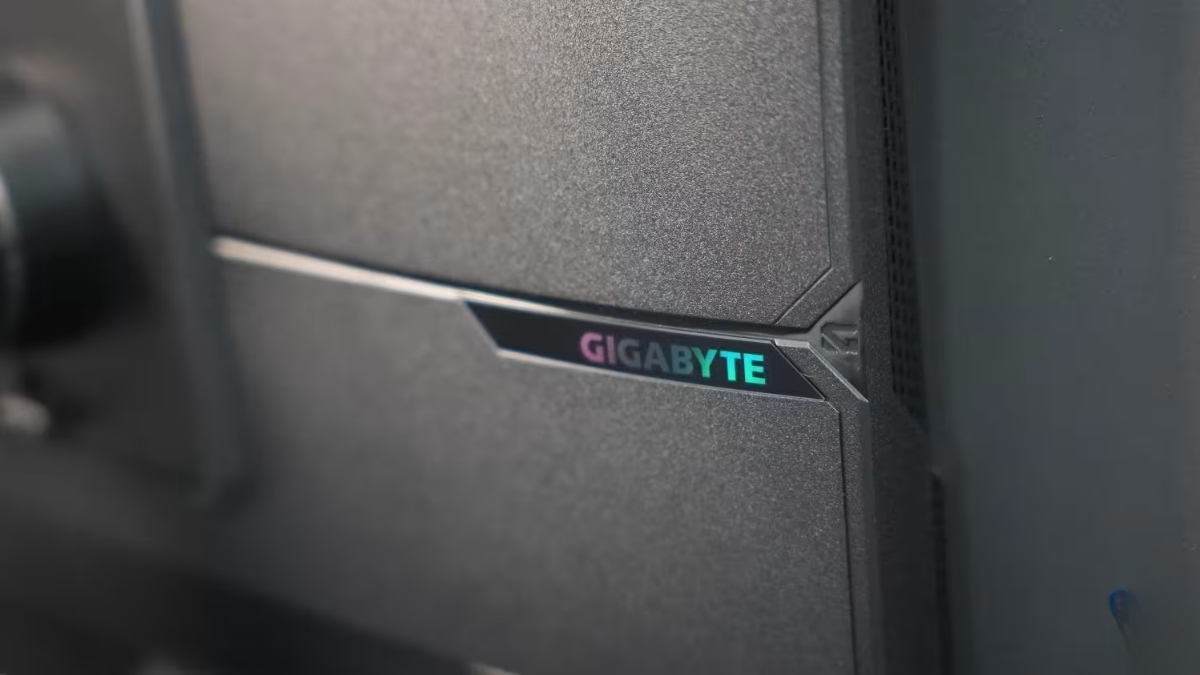 Trên tay GIGABYTE MO27Q2A là màn hình QD-OLED 2K 280Hz dành cho game thủ eSports