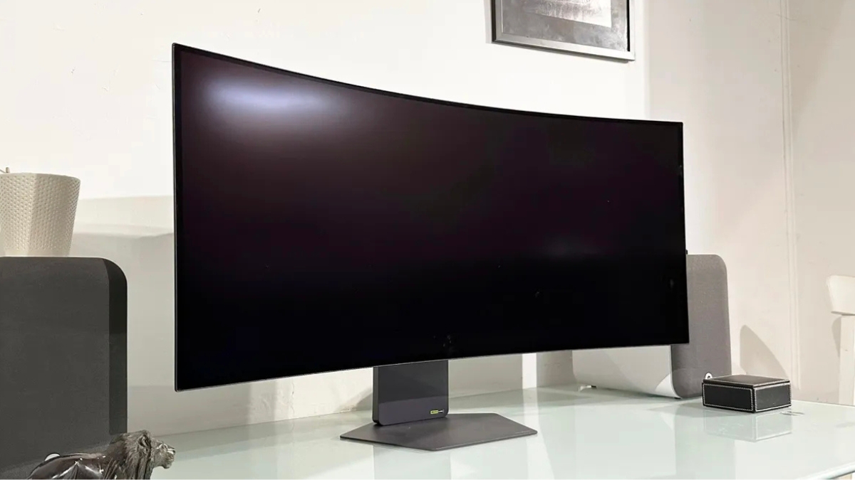 Trên tay LG UltraGear Evo GX9 39GX950B với thiết kế màn hình OLED 39 inch