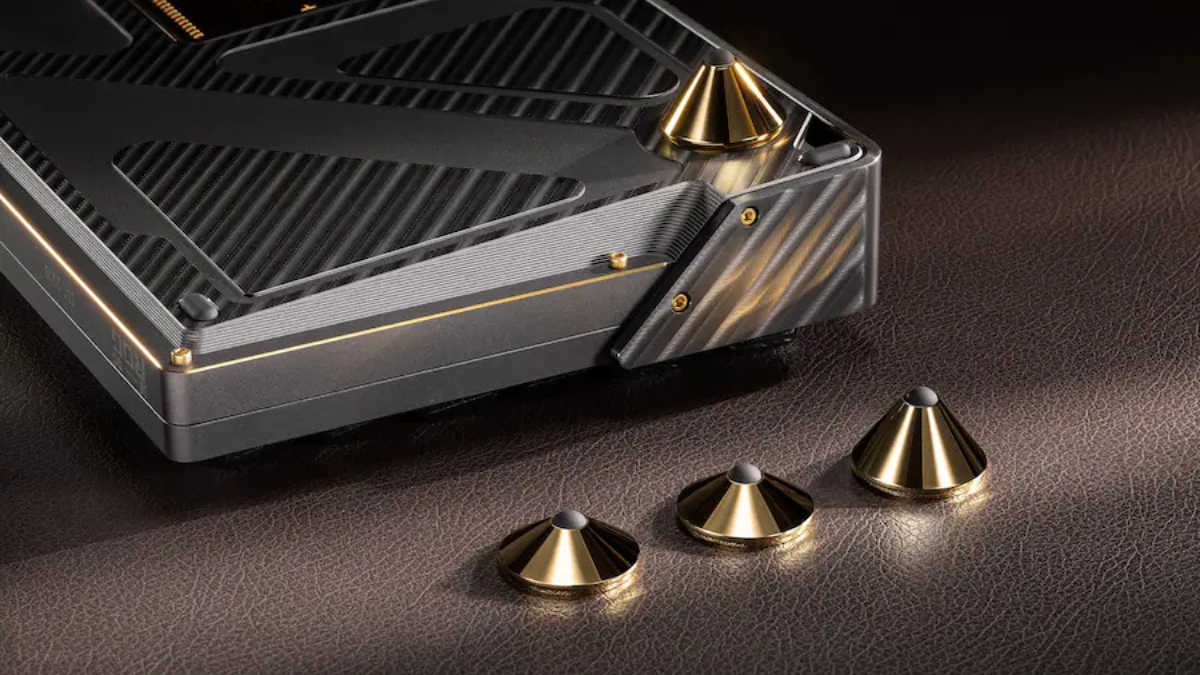 Trên tay ASUS ROG Azoth Extreme Edition 20 bàn phím cơ gaming cao cấp mặt đáy có chân đế nam châm màu vàng