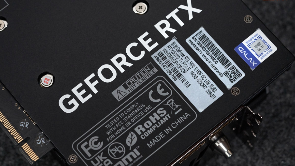 Trên tay RTX 5070 Ti HOF OC LAB Black Soul X với PCB 12 lớp và 26 pha điện đảm bảo hiệu năng ổn định