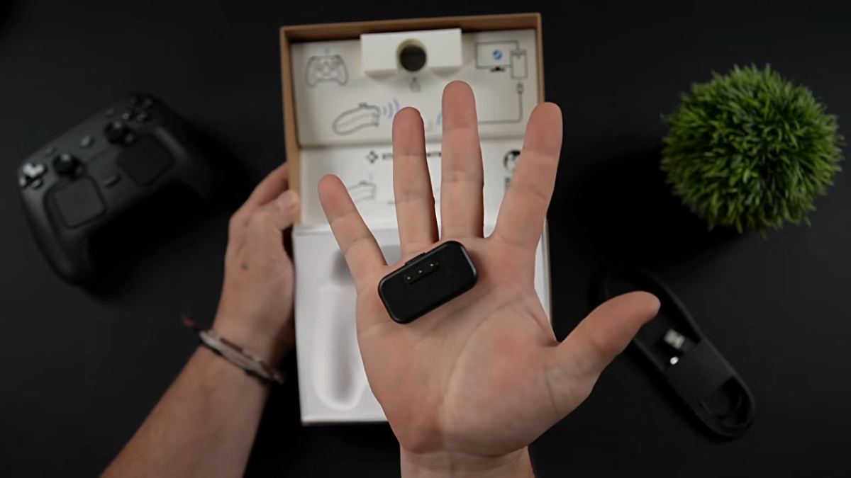 Trên tay Steam Controller cùng wireless puck 2.4GHz và cáp USB-C