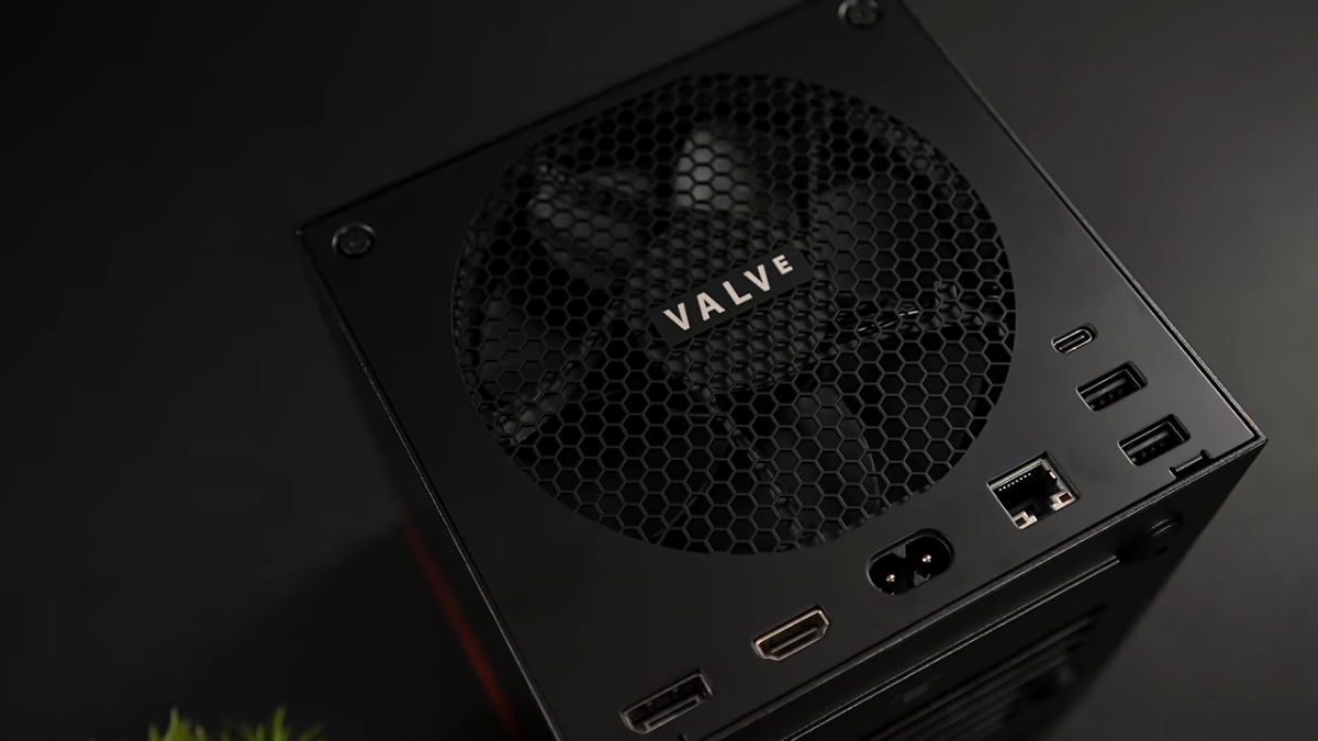 Trên tay Steam Machine với hệ thống tản nhiệt tùy chỉnh và quạt cỡ lớn ở mặt sau