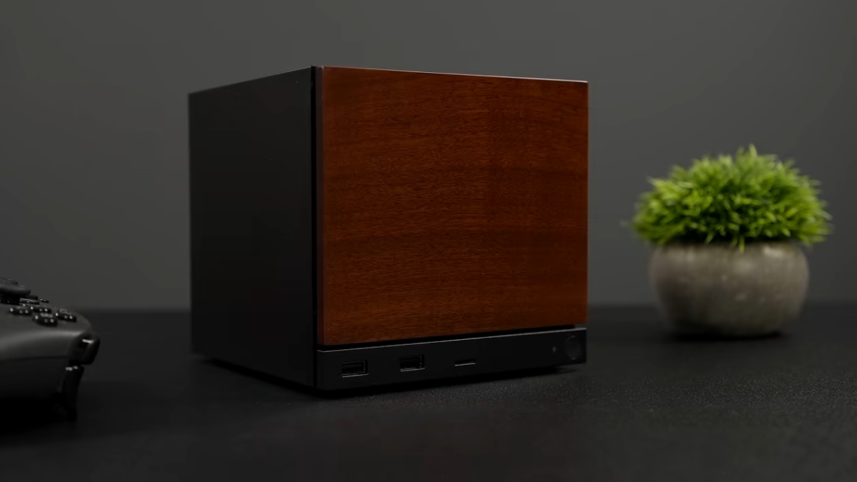 Trên tay Steam Machine với mặt ốp vân gỗ độc đáo đi kèm trong bộ sản phẩm