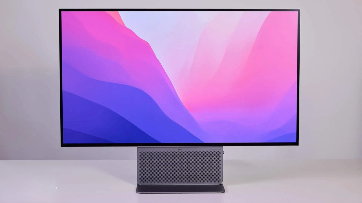 Trên tay TCL 32X3A OLED+ với màn hình OLED dual mode hỗ trợ 4K 240Hz