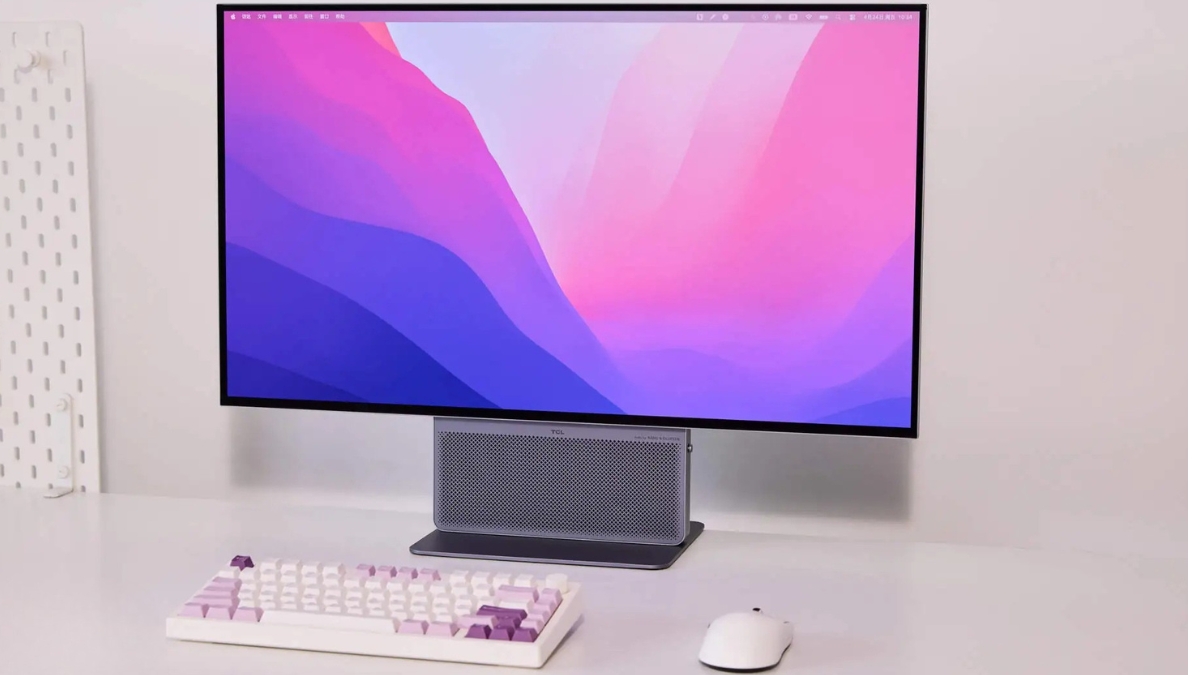 Trên tay TCL 32X3A OLED+: Quái vật OLED 4K 240Hz với thiết kế đậm chất tương lai