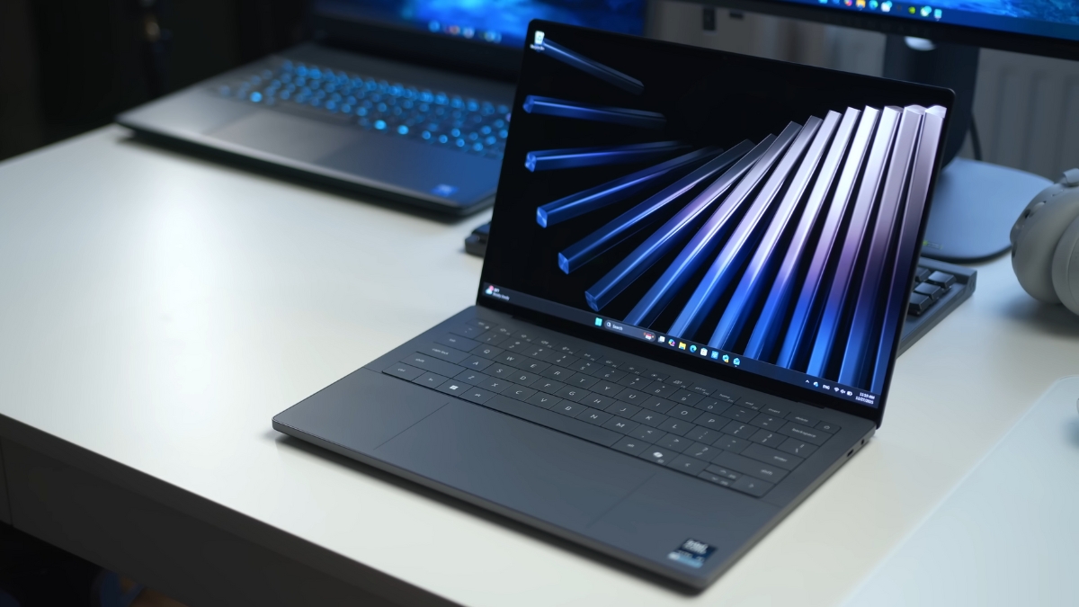 Trên tay XPS 14 & XPS 16 2026 bàn phím với keycap lõm và thiết kế liền mạch