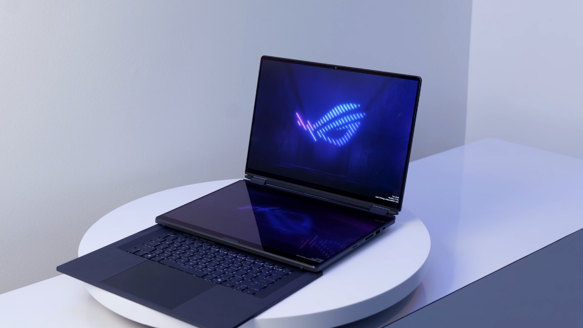 Trên tay Zephyrus G14, G16 và Duo 2026 cận cảnh hệ thống hai màn hình OLED trên Zephyrus Duo