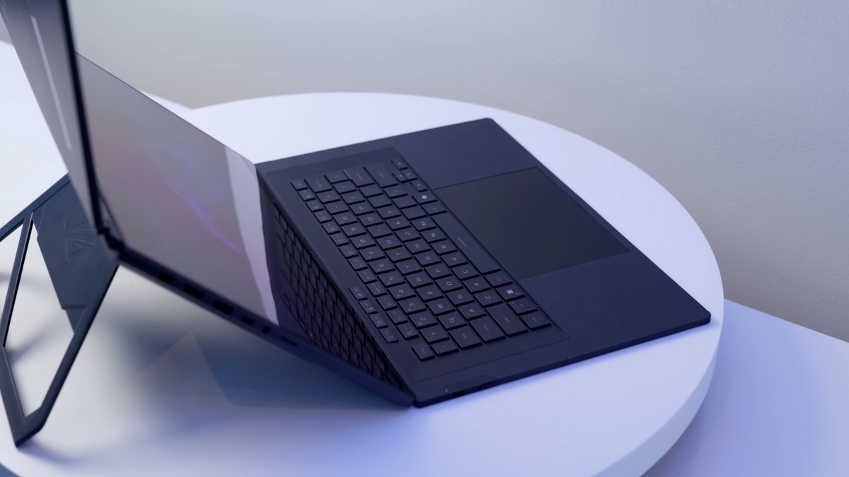 Trên tay Zephyrus G14, G16 và Duo 2026 cận cảnh bàn phím rời và cách sử dụng trên Zephyrus Duo