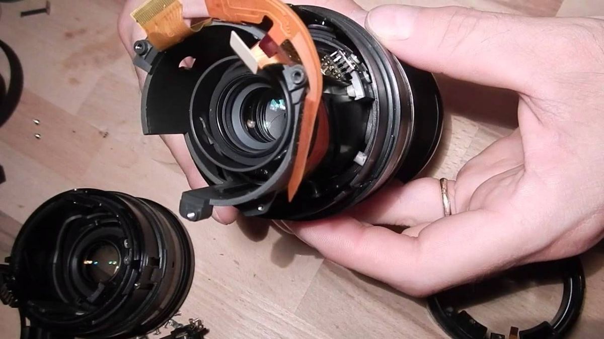 Cách sửa máy ảnh Canon bị kẹt ống kính và khi nào cần mang đi kiểm tra