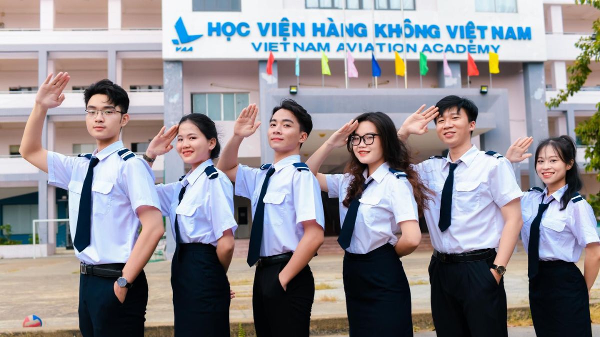 Chính sách học bổng và miễn giảm học phí Học viện Hàng không 1
