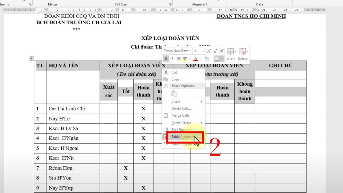 Cách lặp lại tiêu đề bảng trong Word bằng Table Properties cách 1 bước 2