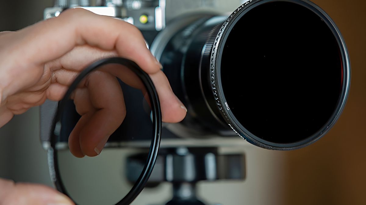 Sử dụng filter tránh ống kính máy ảnh bị mờ
