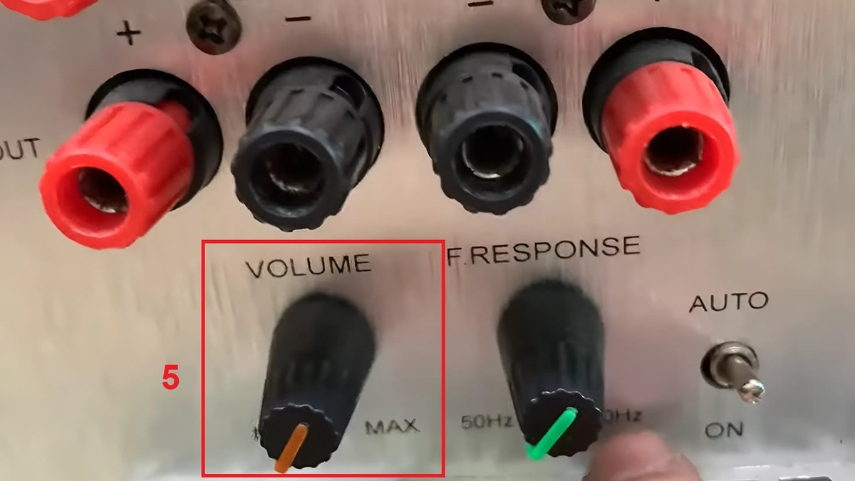 Cách đấu loa sub điện vào ampli qua cổng subwoofer Out bước 4