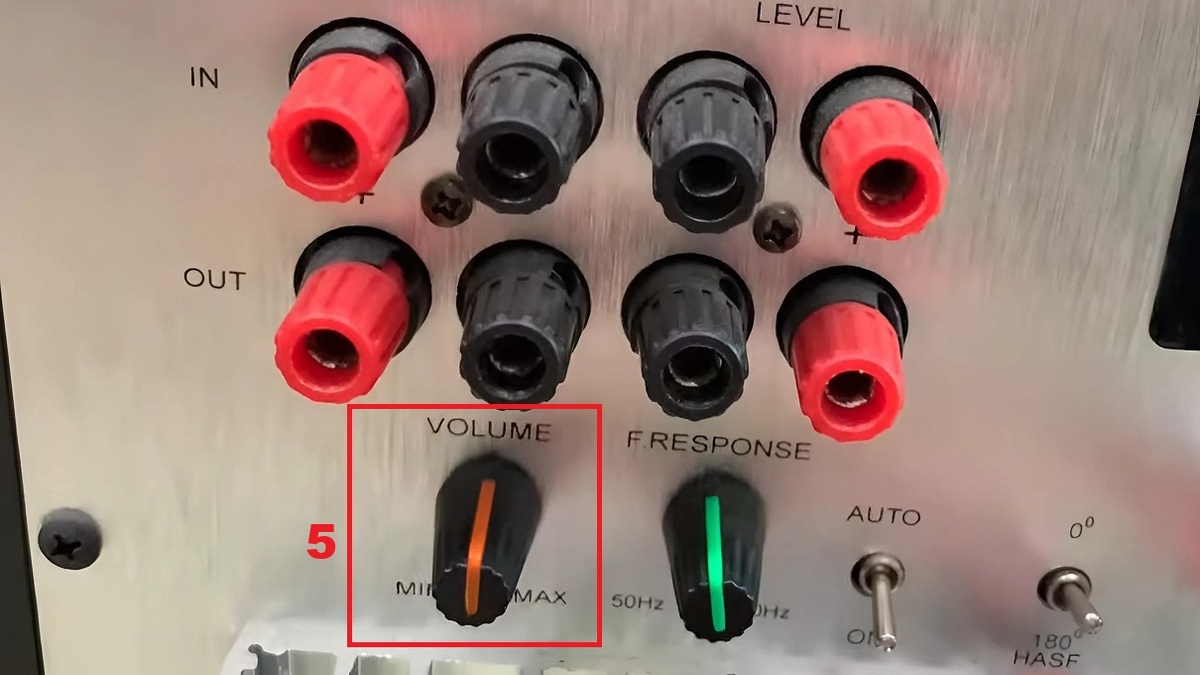 Cách đấu loa sub điện vào ampli qua cổng LINE OUT bước 4