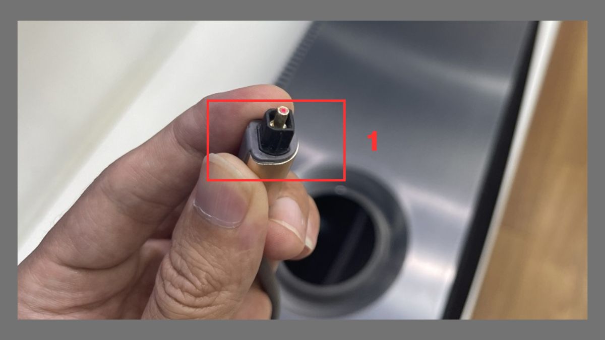 cách Kết nối loa soundbar với tivi Samsung bằng cáp quang Optical bước 1