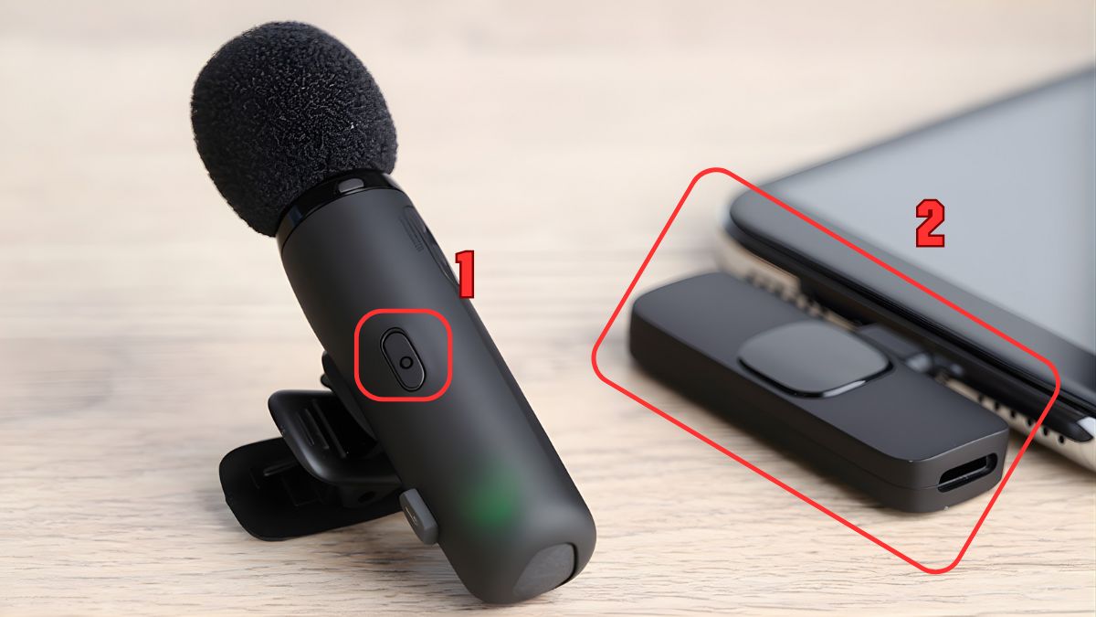 Cách kết nối wireless lavalier microphone với điện thoại bước 1