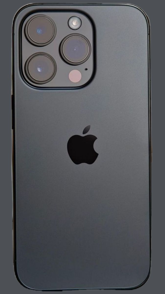 Tổng hợp hình nền iPhone 14 Pro Max đẹp có camera