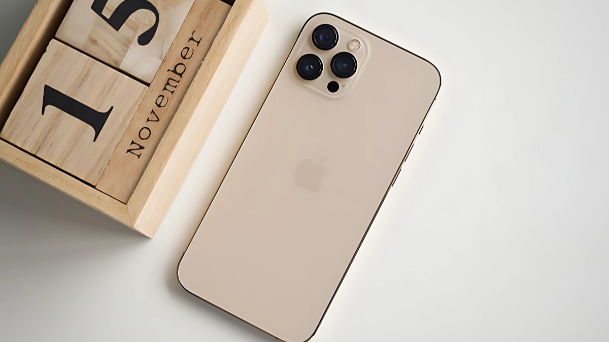 iPhone 12 Pro Max màu nào đẹp nhất màu vàng đồng