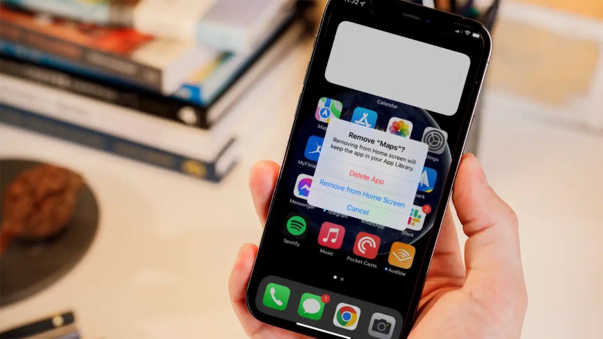 Gỡ ứng dụng lỗi khi iPhone bị trắng màn hình