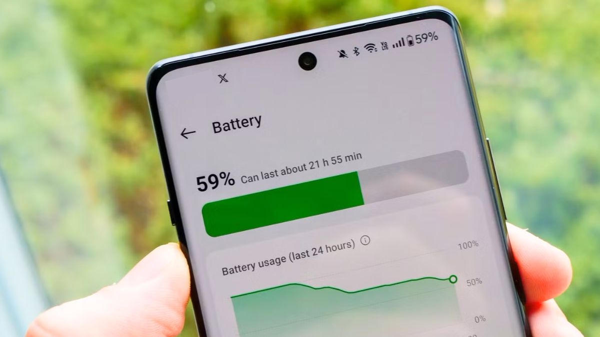 Khi nào không nên cập nhật iOS cho iPhone cũ - pin yếu