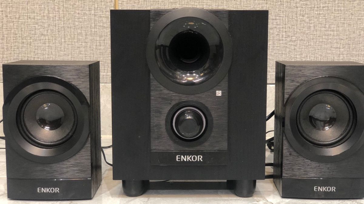 top loa vi tính nghe nhạc hay nhất hiện nay Enkor E700