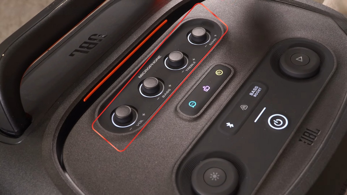 Cách chỉnh loa JBL hát karaoke hay tại nhà cho người mới 