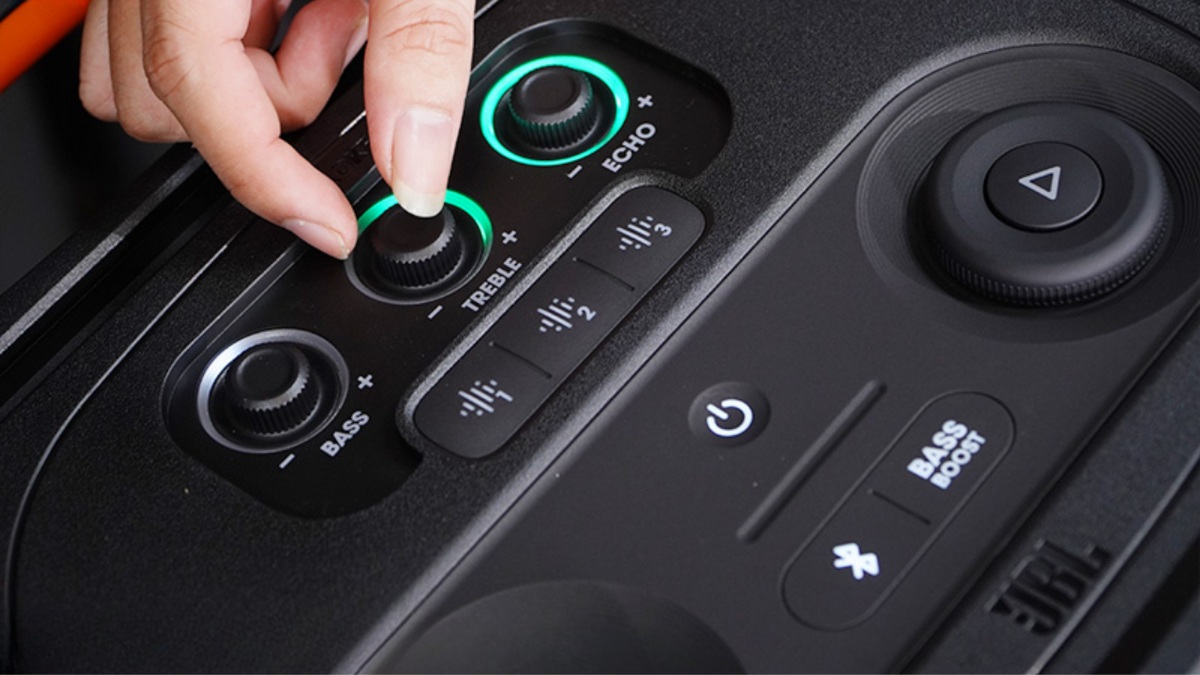 Mẹo chỉnh loa JBL hát karaoke không bị hú, rè  