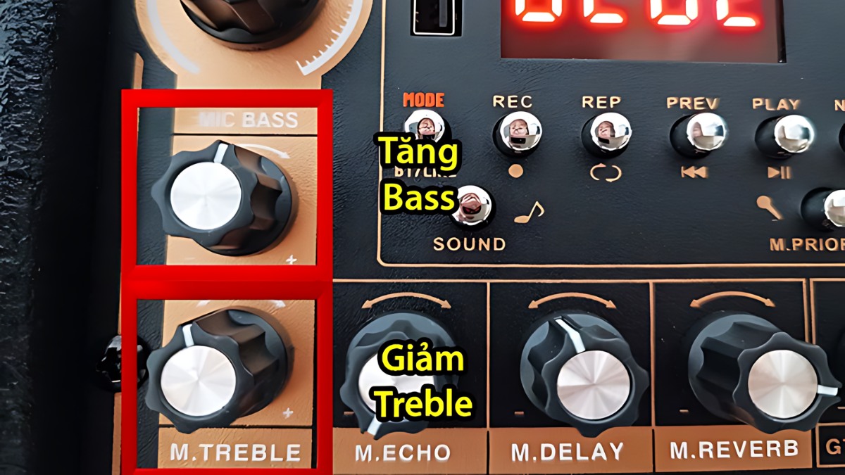 Cách chỉnh âm bass và treble cho micro