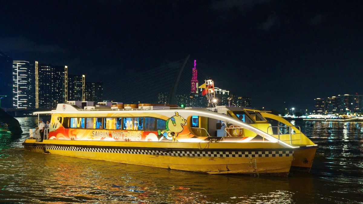  lễ 2 9 đi đâu chơi - Du thuyền hoặc waterbus trên sông Sài Gòn