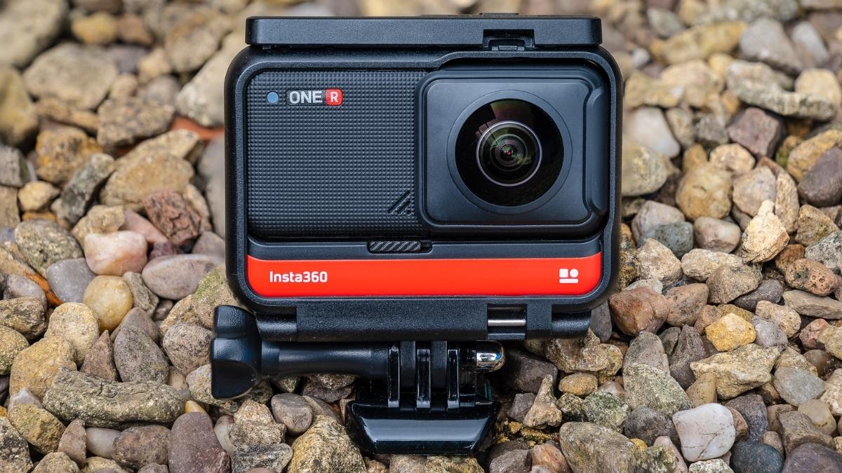 Các loại action camera phổ biến hiện nay - Insta360