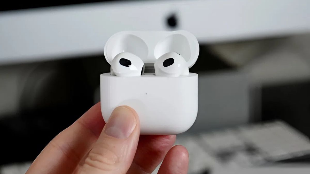 Tai nghe AirPods không lên đèn khi đặt vào hộp