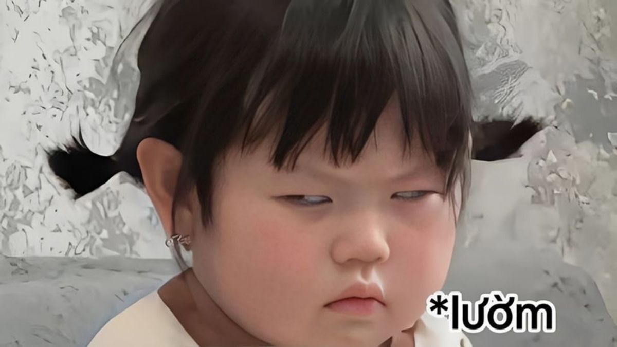 Meme em bé lườm cute - 4