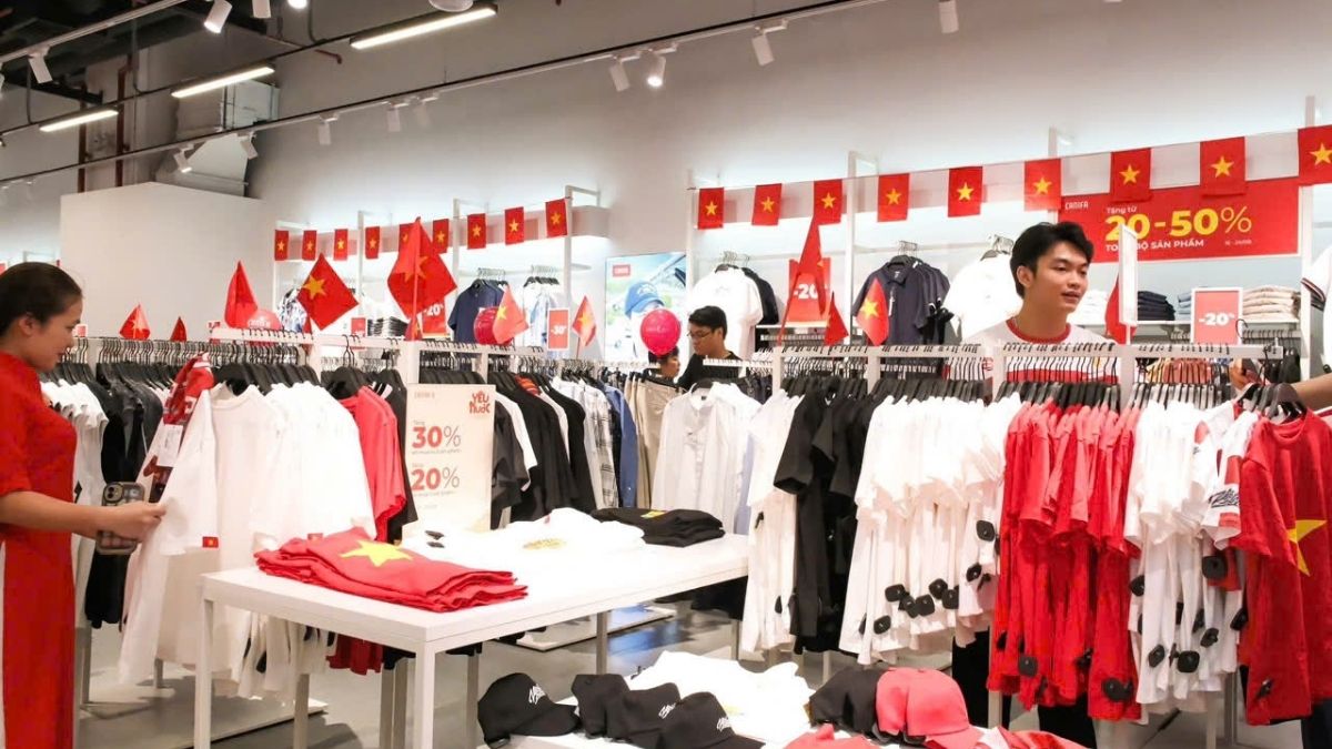 Trang trí 2/9 tại cửa hàng, showroom - 6