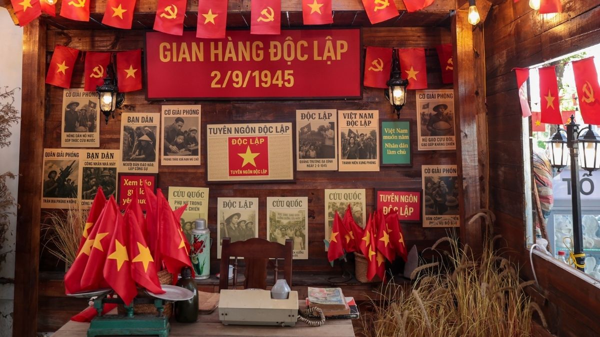 Trang trí tại gian hàng và xe bán hàng chào mừng lễ 2/9 - 4