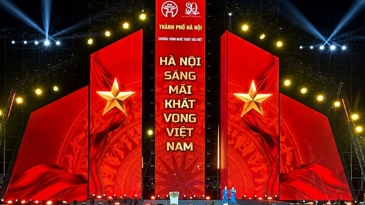 Trang trí sân khấu, sự kiện Quốc khánh 2/9 - 2