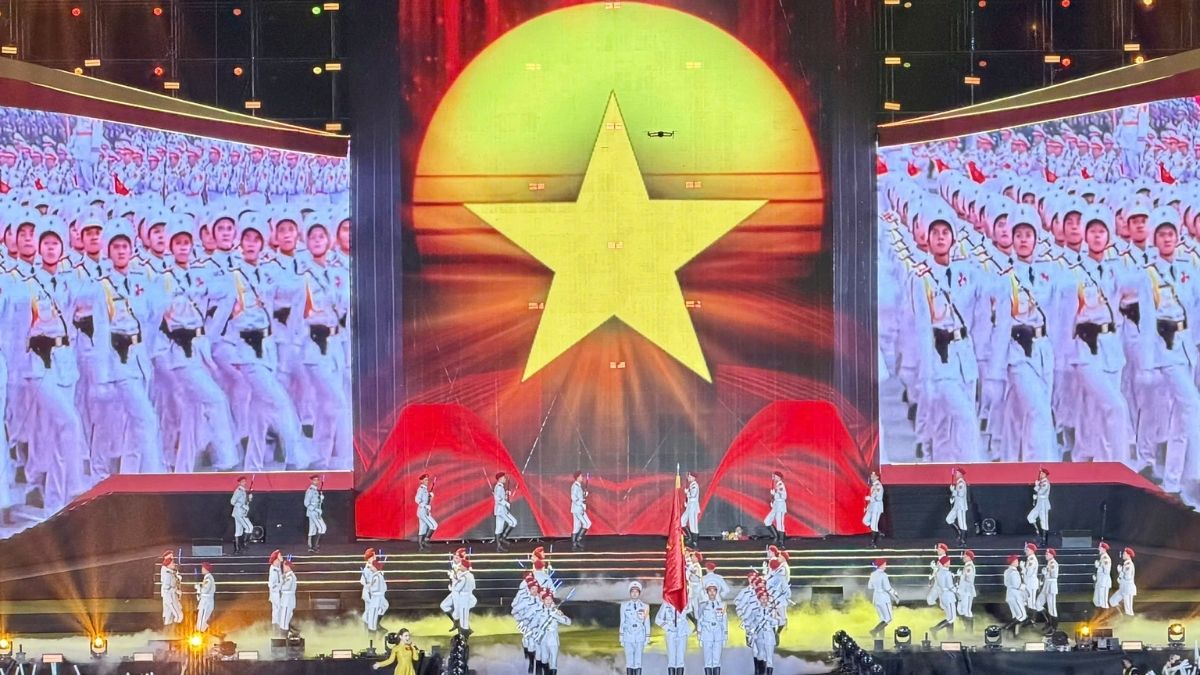 Trang trí sân khấu, sự kiện Quốc khánh 2/9 - 3