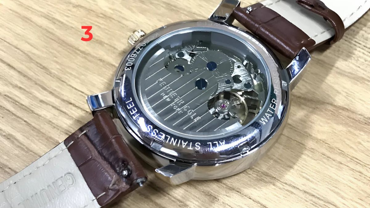 Lắp dây đồng hồ có chốt cài - bước 3